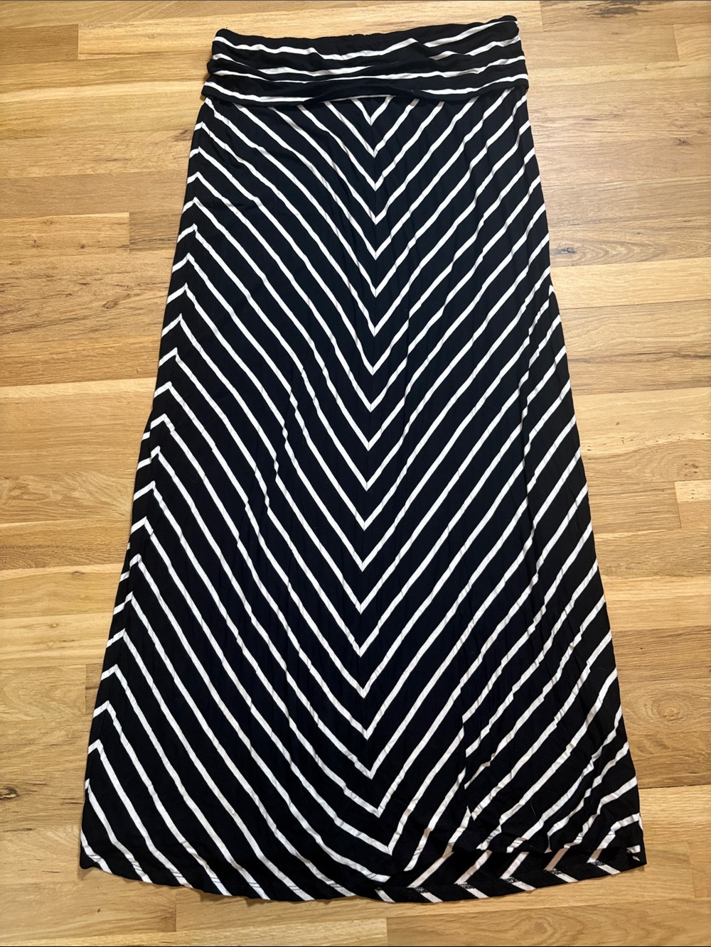 Calvin Klein Black & White Striped Maxi Skirt